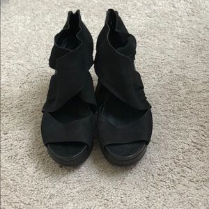 Black Eileen Fisher wedges, size 7.5